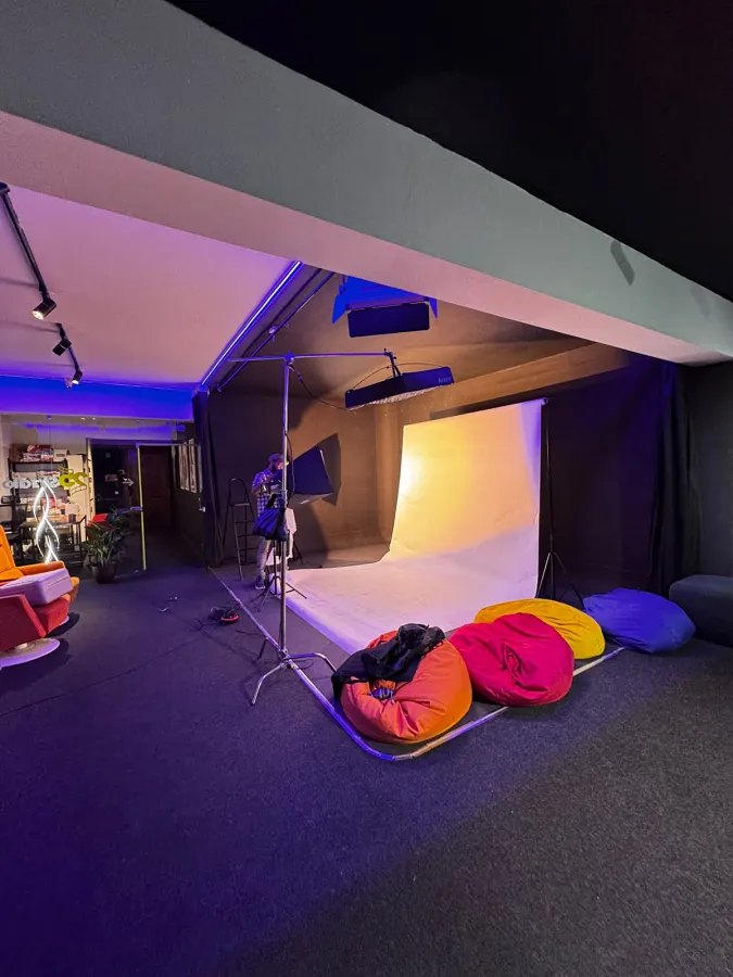 Le plateau du studio EL 25 Studio Production à Aïn Sebaâ, Casablanca